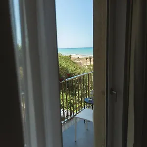 https://a-due-passi-dal-mare-gela.sicilyhotelsitaly.net